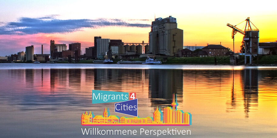 Ansicht Mannheimer Hafen mit Projektlogo