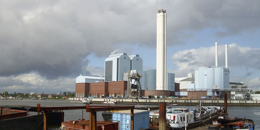 Ansicht Elektrizitätswerk bei Hamburg