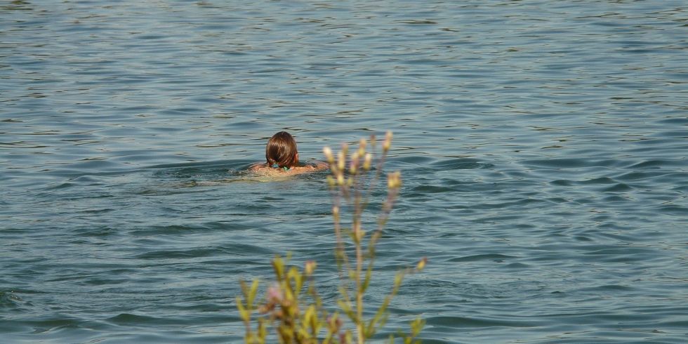 Schwommerin im Wasser