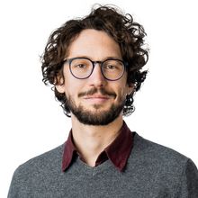 Porträt von Konstantin Engelbrecht